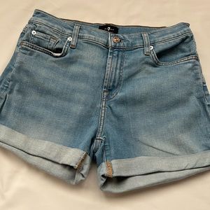 7 for all mankind size 27, light blue denim roll up shorts